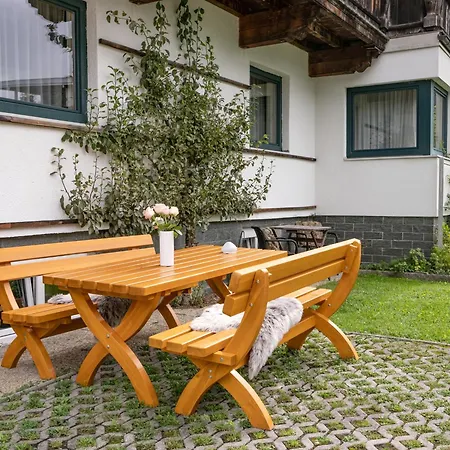 Haus Adler By Alpine Host Helpers Διαμέρισμα