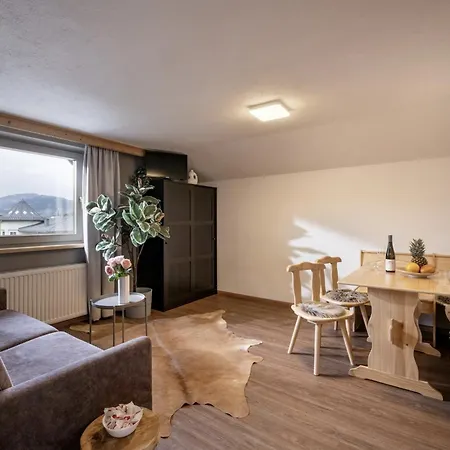 Haus Adler By Alpine Host Helpers Διαμέρισμα