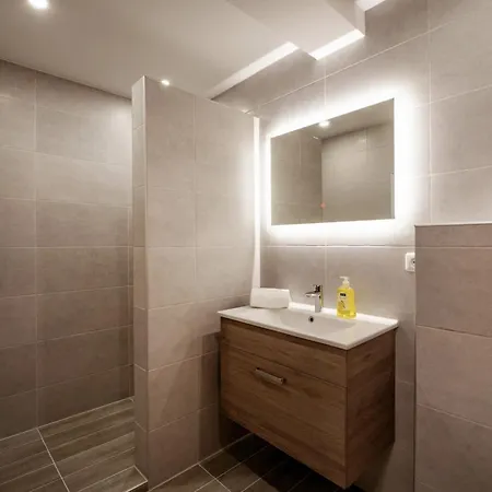 Haus Adler By Alpine Host Helpers アパート *